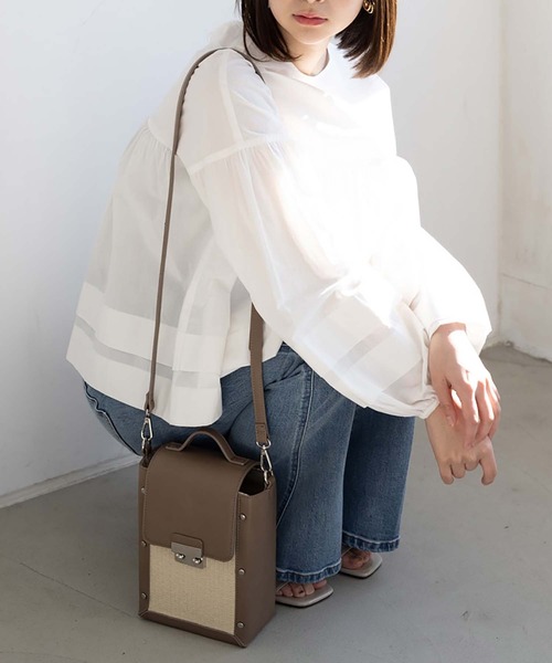 FREE'S MART（フリーズマート）の「メタルフラットボックスバッグ（ショルダーバッグ・レディース・ブラック/グレー・ﾌﾘ-）」の11枚目の写真