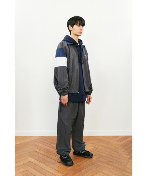 VIVASTUDIO（ビバスタジオ）の「TRACK JACKET（ブルゾン・メンズ・チャコール/ブラック・MEDIUM/LARGE）」の19枚目の写真