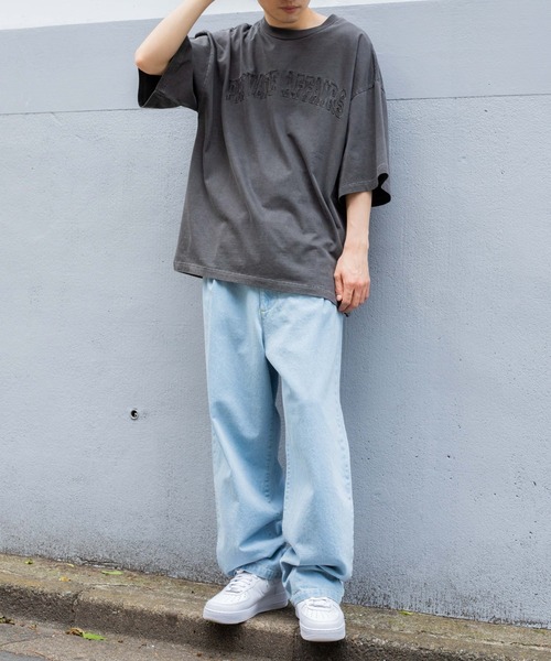 WEGO（ウィゴー）の「WEGO/スーパービックシルエットピグメントカレッジロゴ刺繍Tシャツ（Tシャツ/カットソー・メンズ・ブラック/パープル/イエロー/ダークグリーン/ブラウン・FREE）」の19枚目の写真