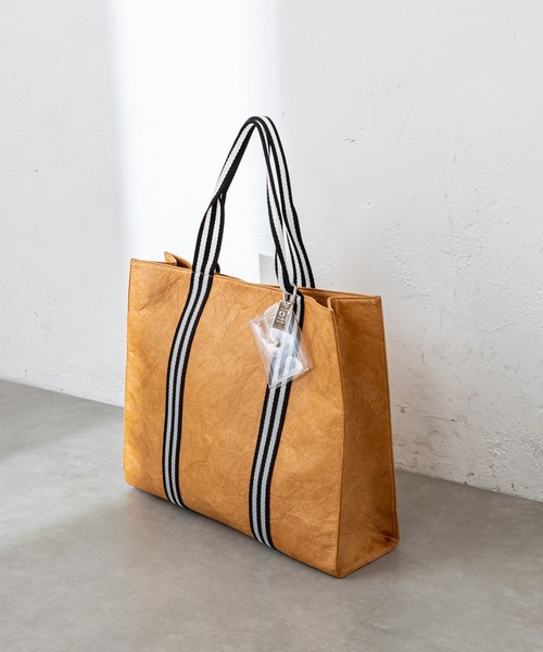 loti(ロティ)の「WEB限定 loti ラインハンドルトート(トートバッグ・レディース・ベージュ/オフホワイト・FREE)」の3枚目の写真