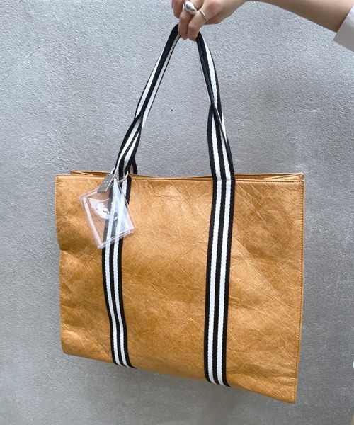 loti(ロティ)の「WEB限定 loti ラインハンドルトート(トートバッグ・レディース・ベージュ/オフホワイト・FREE)」の13枚目の写真