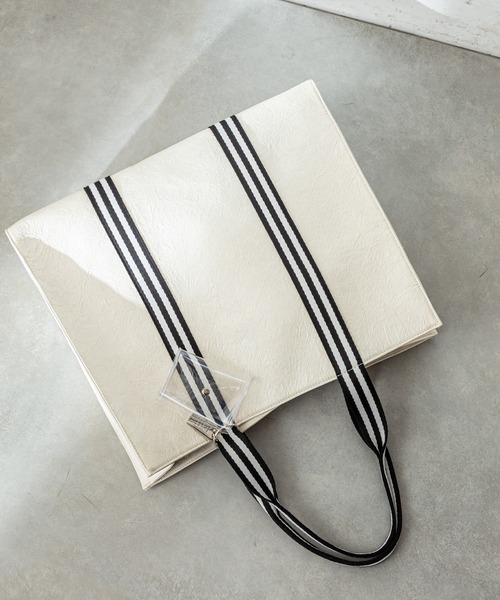 loti(ロティ)の「WEB限定 loti ラインハンドルトート(トートバッグ・レディース・ベージュ/オフホワイト・FREE)」の17枚目の写真