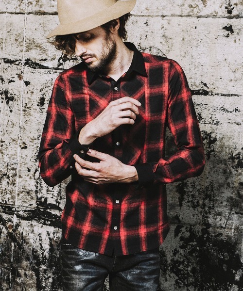 NO ID.（ノーアイディ）の「ms4722-クレリックバイアスオンブレーチェックＳＨ シャツ（シャツ/ブラウス・メンズ・グリーン/ブルー/レッド/ブラック・2/1）」の4枚目の写真