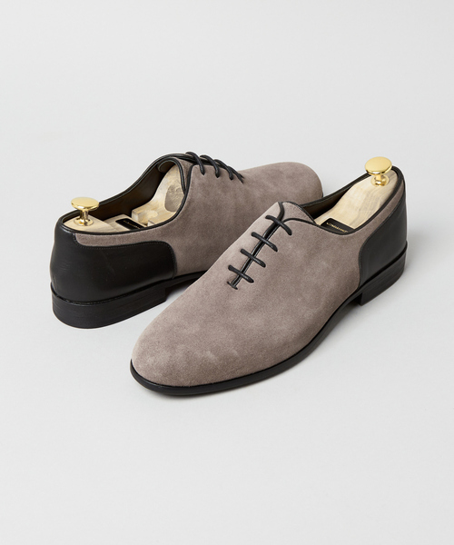 alfredoBANNISTER(アルフレッドバニスター)の「【ALL IN ONE PRODUCTS】ホールカット シューズ(ドレスシューズ・メンズ・ライトグレー/ネイビー/ブラック・44/40/39/41/42/43)」の3枚目の写真