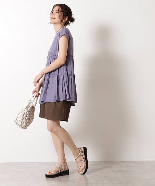 N.(N. Natural Beauty Basic)(エヌエヌナチュラルビューティーベーシック)の「◆パウダーサテンティアードギャザーブラウス(シャツ/ブラウス・レディース・オフホワイト/グレー/ブルーパープル・MEDIUM)」の9枚目の写真