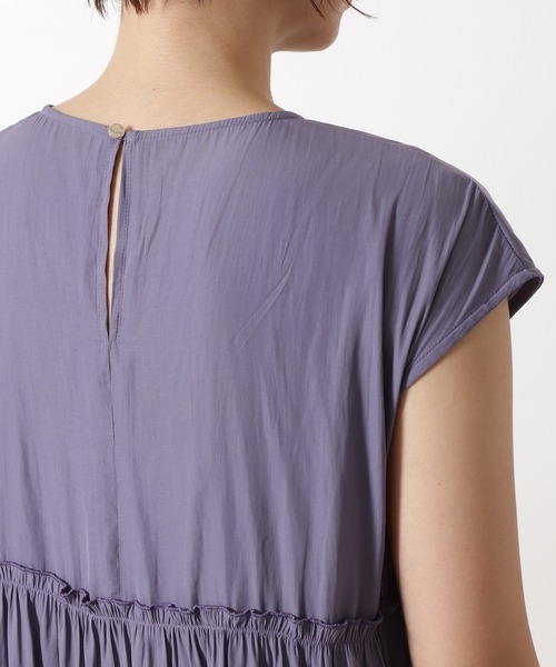 N.(N. Natural Beauty Basic)(エヌエヌナチュラルビューティーベーシック)の「◆パウダーサテンティアードギャザーブラウス(シャツ/ブラウス・レディース・オフホワイト/グレー/ブルーパープル・MEDIUM)」の13枚目の写真