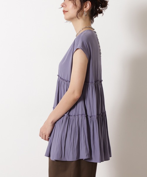 N.(N. Natural Beauty Basic)(エヌエヌナチュラルビューティーベーシック)の「◆パウダーサテンティアードギャザーブラウス(シャツ/ブラウス・レディース・オフホワイト/グレー/ブルーパープル・MEDIUM)」の10枚目の写真