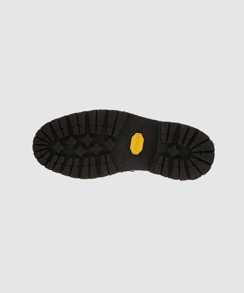 THOM BROWNE（トムブラウン）の「CLASSIC PENNY LOAFER W/ RUBBER COMMANDO SOLE IN PEBBLE GRAIN LEATHER（ローファー・メンズ・ブラック/グレー・8/10/9）」の4枚目の写真