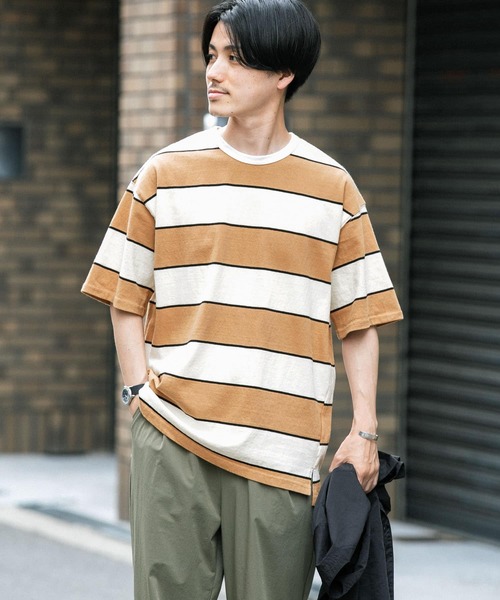 ITEMS URBANRESEARCH（アイテムズ アーバンリサーチ）の「ワイドピッチボーダー天竺Tシャツ（Tシャツ/カットソー・メンズ・ベージュ/ネイビー/キャメル・MEDIUM/LARGE）」の3枚目の写真