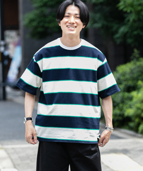 ITEMS URBANRESEARCH（アイテムズ アーバンリサーチ）の「ワイドピッチボーダー天竺Tシャツ（Tシャツ/カットソー・メンズ・ベージュ/ネイビー/キャメル・MEDIUM/LARGE）」の4枚目の写真