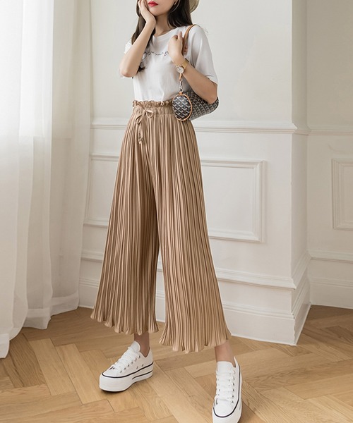 Grandeir（グランディール）の「ハイウエスト プリーツ フレアパンツ（その他パンツ・レディース・ブラック/グレー/ピンク/モカ・M）」の13枚目の写真