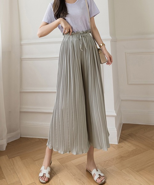 Grandeir（グランディール）の「ハイウエスト プリーツ フレアパンツ（その他パンツ・レディース・ブラック/グレー/ピンク/モカ・M）」の20枚目の写真