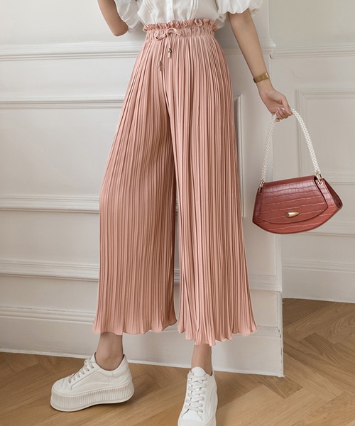 Grandeir（グランディール）の「ハイウエスト プリーツ フレアパンツ（その他パンツ・レディース・ブラック/グレー/ピンク/モカ・M）」の8枚目の写真