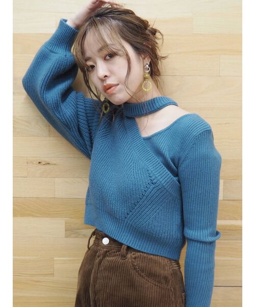 EVRIS（エヴリス）の「ドッキングボトルネックニットトップス（ニット/セーター・レディース・ブラック/ブルー/アイボリー・FREE）」の3枚目の写真