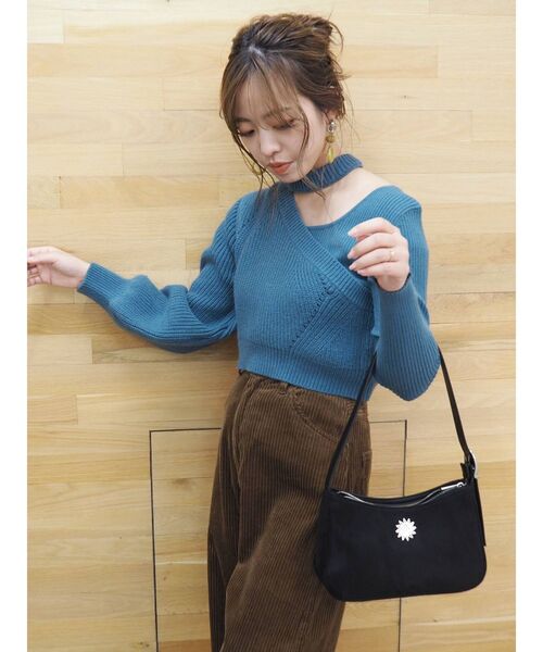 EVRIS（エヴリス）の「ドッキングボトルネックニットトップス（ニット/セーター・レディース・ブラック/ブルー/アイボリー・FREE）」の13枚目の写真