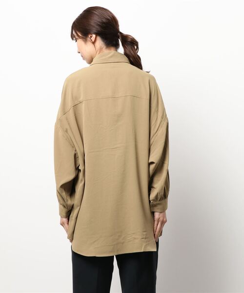 coca(coca)(コカ)の「とろみドルマンシャツ(シャツ/ブラウス・レディース・ホワイト/ブラック/カーキ・M/L)」の4枚目の写真