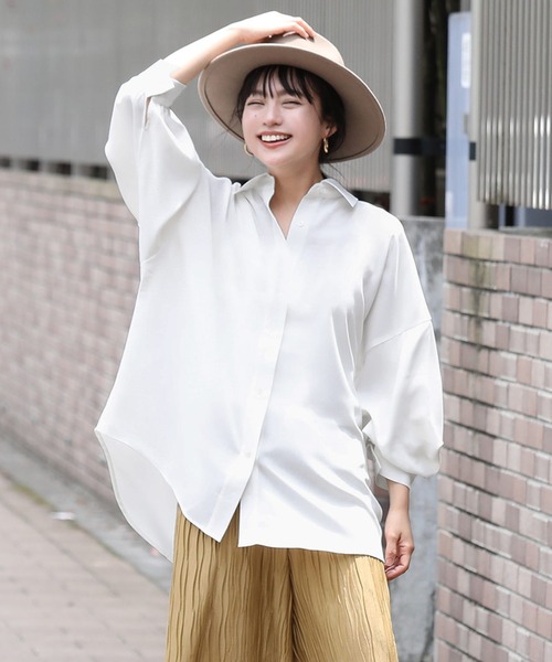 coca(coca)(コカ)の「とろみドルマンシャツ(シャツ/ブラウス・レディース・ホワイト/ブラック/カーキ・M/L)」の2枚目の写真