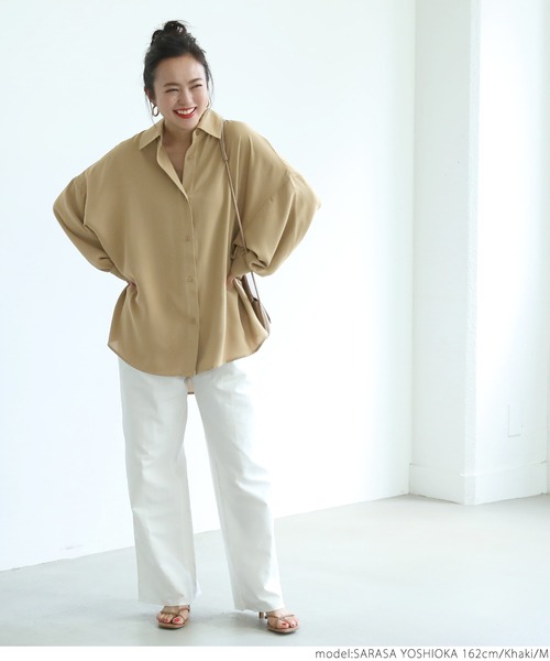 coca(coca)(コカ)の「とろみドルマンシャツ(シャツ/ブラウス・レディース・ホワイト/ブラック/カーキ・M/L)」の6枚目の写真