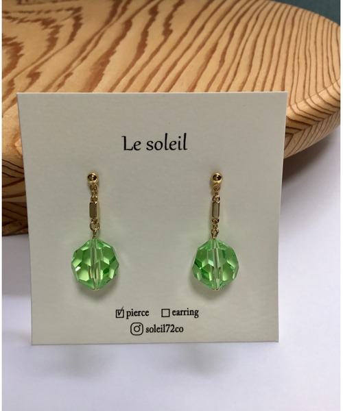 tone(トーン)の「【Le soleil】可憐に輝く スワロフスキーピアス(MA)(ピアス(両耳用)・レディース・パープル/ピンク/グリーン/ゴールド系・FREE)」の9枚目の写真