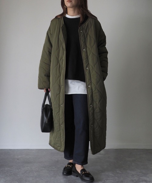 Riberry（リベリー）の「キルティングロングコート（ノーカラーコート・レディース・ブラック/カーキ/アイボリー・MEDIUM）」の20枚目の写真