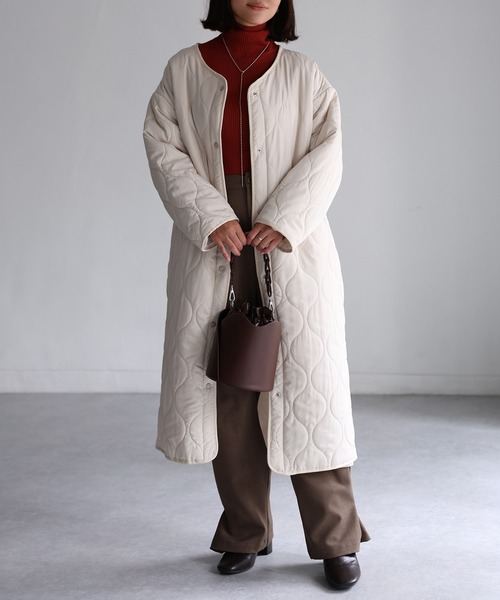 Riberry（リベリー）の「キルティングロングコート（ノーカラーコート・レディース・ブラック/カーキ/アイボリー・MEDIUM）」の12枚目の写真