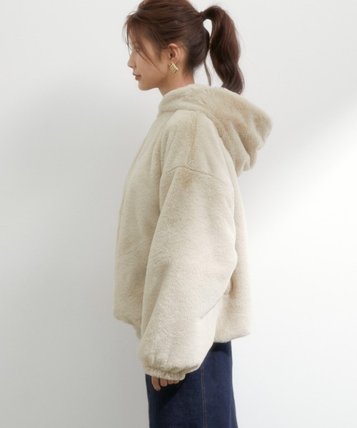 vis-`a-vis（ビサビ）の「【WEB限定】ふわっとボリューミー、フード付きファーブルゾン（ブルゾン・レディース・キナリ/ブラウン/ベージュ・FREE）」の20枚目の写真