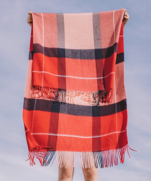 elegancese（エレガンセーゼ）の「【elegancese】check wave British Garden ピュアカシミヤ100%チェックマフラー pure cashmere EL03 エレガンセーゼ カシミア（マフラー・レディース・ホワイト/ブラック/グレー/レッド/イエロー/ブラウン/ブルー/グリーン・FREE）」の8枚目の写真