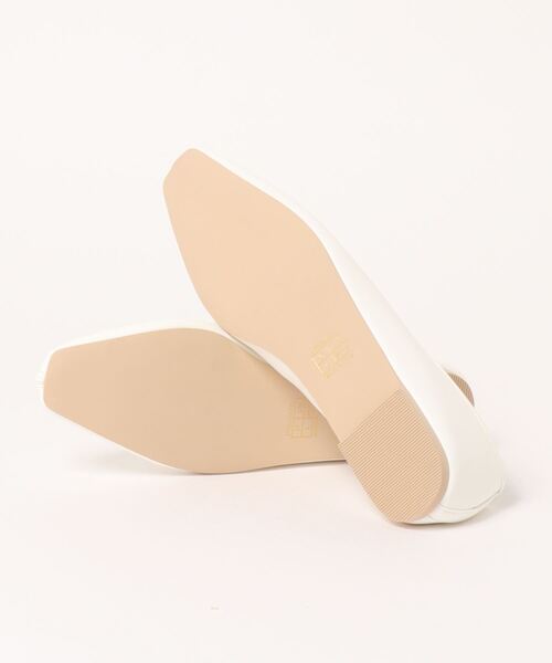 LILY BROWN（リリーブラウン）の「パイピングシューズ（パンプス・レディース・ブラック/ブラウン/アイボリー・LARGE/SMALL/MEDIUM）」の5枚目の写真