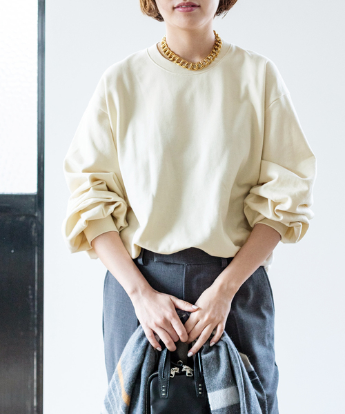 IENA(イエナ)の「ミニ裏毛ボリュームスリーブプルオーバー◆(Tシャツ/カットソー・レディース・ライトグレー/ブラック/アイボリー・FREE)」の8枚目の写真