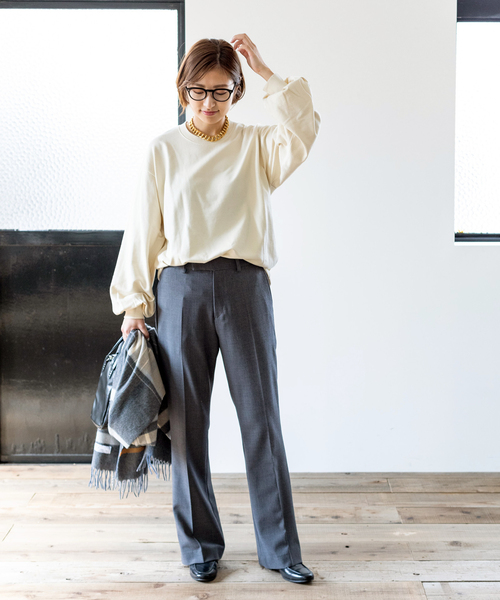 IENA(イエナ)の「ミニ裏毛ボリュームスリーブプルオーバー◆(Tシャツ/カットソー・レディース・ライトグレー/ブラック/アイボリー・FREE)」の12枚目の写真