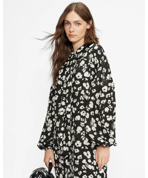 Ted Baker(テッドベーカー)の「WILMY フラワープリント ロングドレス(ワンピース・レディース・ブラック・2/1/3/0)」の9枚目の写真