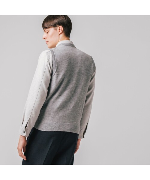 LACOSTE（ラコステ）の「Karl Karl(R)Vネックニットベスト（ベスト・メンズ・ブラック/グレー/ネイビー・3/4/2/5）」の5枚目の写真