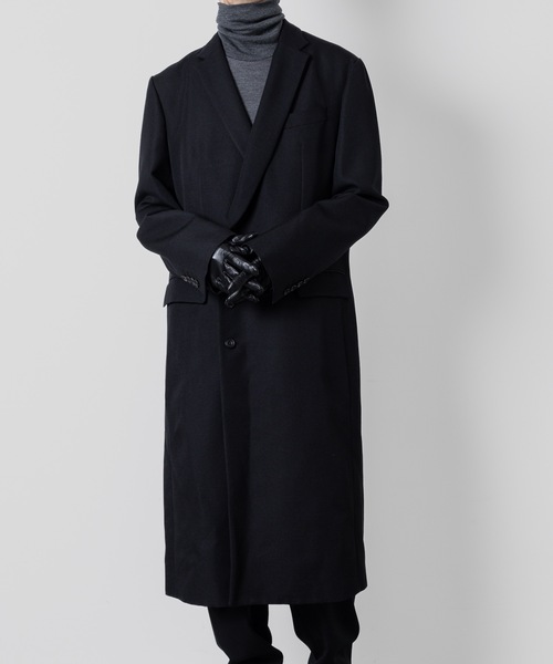 ato（アトウ）の「asymmetrically buttoned chesterfield coat（チェスターコート・メンズ・ブラック/ネイビー・44/46/48）」の7枚目の写真