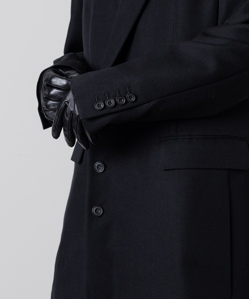 ato（アトウ）の「asymmetrically buttoned chesterfield coat（チェスターコート・メンズ・ブラック/ネイビー・44/46/48）」の15枚目の写真