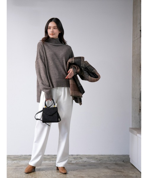 fifth（フィフス）の「ハイウエストタックワイドパンツ（その他パンツ・レディース・ブラック/キャメル/ホワイト/グレー/ブルー・SMALL/MEDIUM）」の2枚目の写真