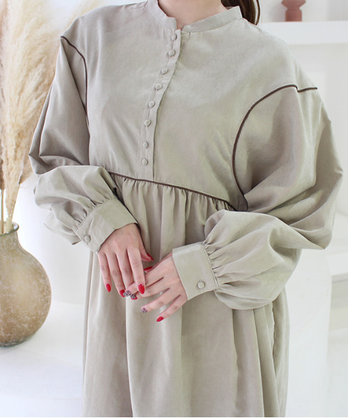 MODE ROBE(モードローブ)の「バイカラーステッチウエストタックワンピース(ワンピース・レディース・ブラック/ベージュ・FREE)」の6枚目の写真