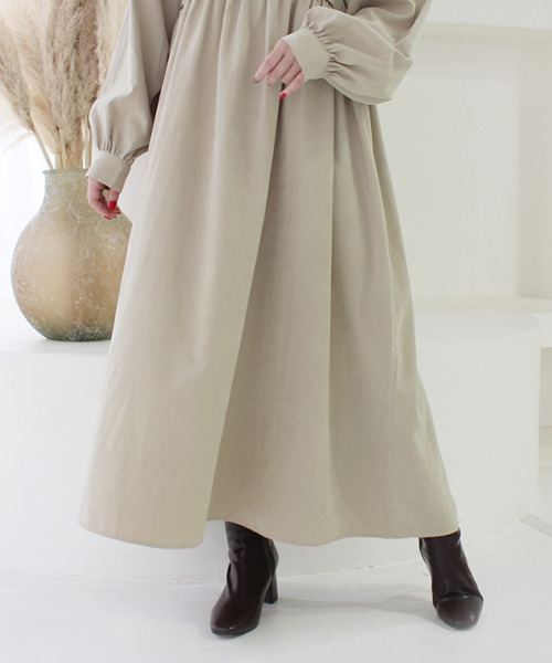 MODE ROBE(モードローブ)の「バイカラーステッチウエストタックワンピース(ワンピース・レディース・ブラック/ベージュ・FREE)」の10枚目の写真