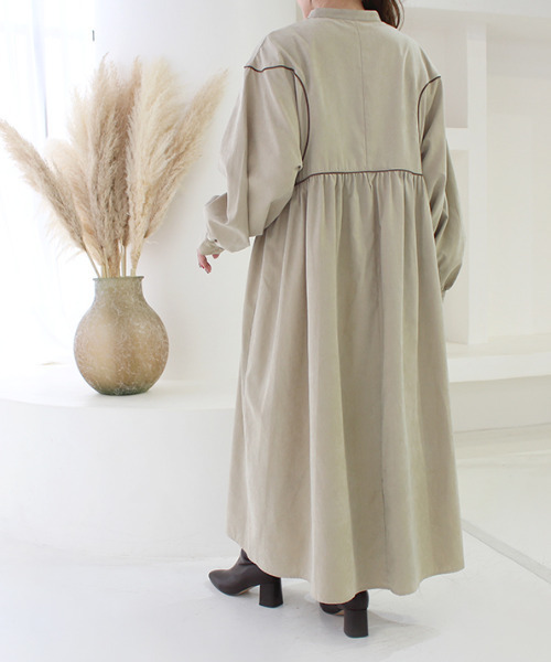 MODE ROBE(モードローブ)の「バイカラーステッチウエストタックワンピース(ワンピース・レディース・ブラック/ベージュ・FREE)」の20枚目の写真