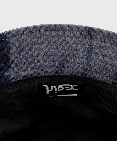 X-girl(エックスガール)の「TIE DYE BUCKET HAT(ハット・レディース・ホワイト/ブラック/ピンク・ONE SIZE)」の15枚目の写真