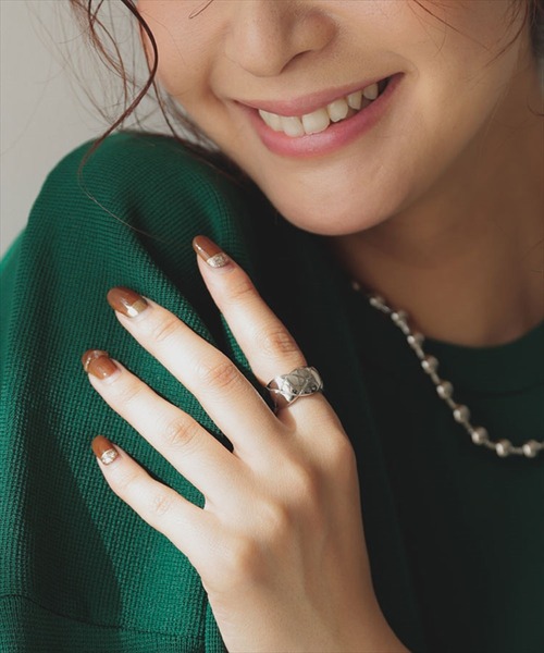 DONOBAN（ドノバン）の「キルティングリング（リング・レディース・シルバー/ゴールド・ONESIZE）」の5枚目の写真