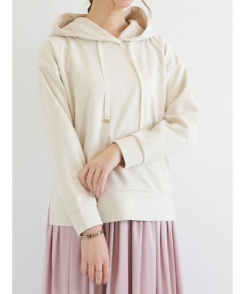 Te chichi（テチチ）の「ピーチスエード調パーカー（パーカー・レディース・ベージュ/グレー/オフホワイト・ﾌﾘ-）」の2枚目の写真