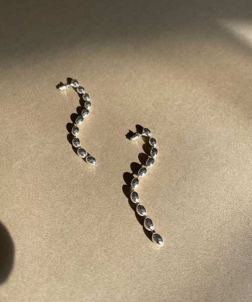 RIVE DROITE（リヴドロワ）の「ボールピアス（ピアス（両耳用）・レディース・シルバー/ゴールド・FREE）」の2枚目の写真