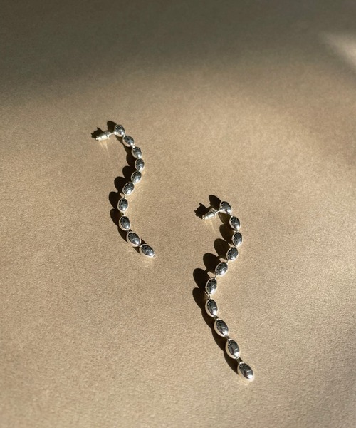 RIVE DROITE（リヴドロワ）の「ボールピアス（ピアス（両耳用）・レディース・シルバー/ゴールド・FREE）」の4枚目の写真