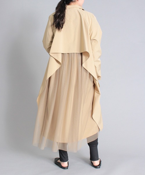 MARECHAL TERRE（マルシャルテル）の「【MARECHAL TERRE/マルシャルテル】バックチュールフリルデザインコート（トレンチコート・レディース・ベージュ/グリーン・38）」の2枚目の写真