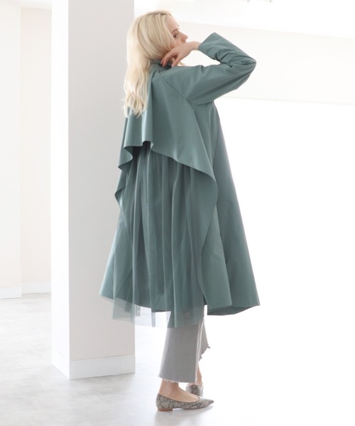 MARECHAL TERRE（マルシャルテル）の「【MARECHAL TERRE/マルシャルテル】バックチュールフリルデザインコート（トレンチコート・レディース・ベージュ/グリーン・38）」の7枚目の写真