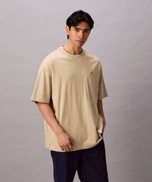Calvin Klein Jeans（カルヴァンクラインジーンズ）の「【ユニセックス】アーカイブロゴ リラックスクルーネック Tシャツ（Tシャツ/カットソー）」