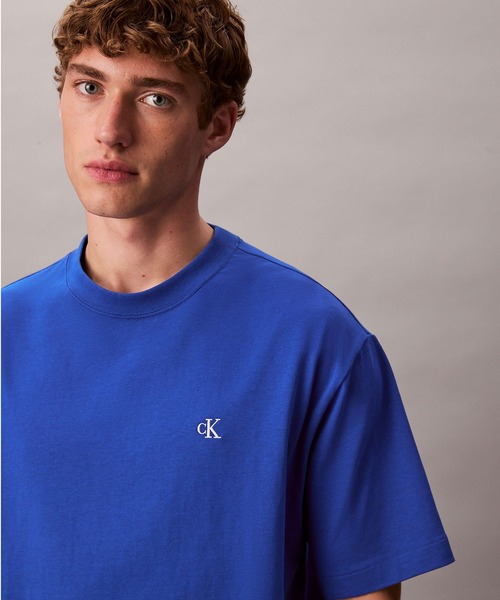 ユニセックス】アーカイブロゴ リラックスクルーネック Tシャツ