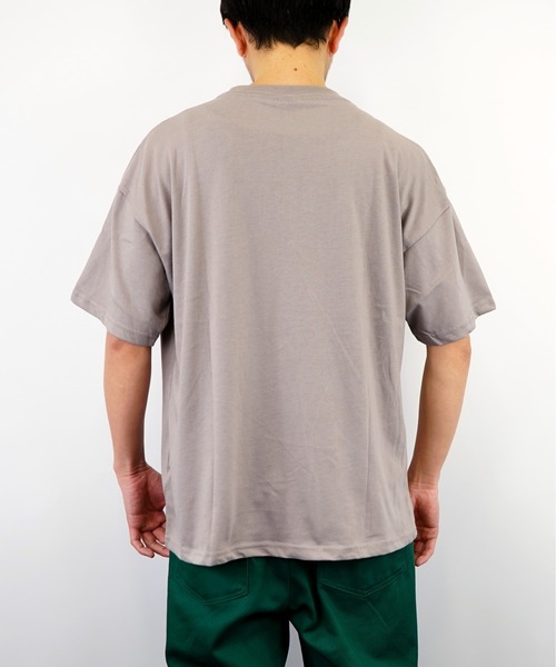 Burner(バーナー)の「【GROOVY STORE】エンボス ロゴ ビッグシルエット Tシャツ UVカット 吸水速乾 COOL&DRY(Tシャツ/カットソー・メンズ・ブラック/ブルー/ホワイト/ベージュ・LL/M/L)」の13枚目の写真