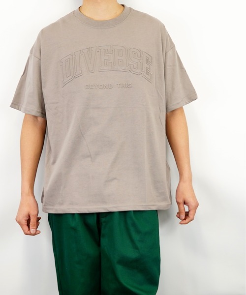 Burner(バーナー)の「【GROOVY STORE】エンボス ロゴ ビッグシルエット Tシャツ UVカット 吸水速乾 COOL&DRY(Tシャツ/カットソー・メンズ・ブラック/ブルー/ホワイト/ベージュ・LL/M/L)」の12枚目の写真
