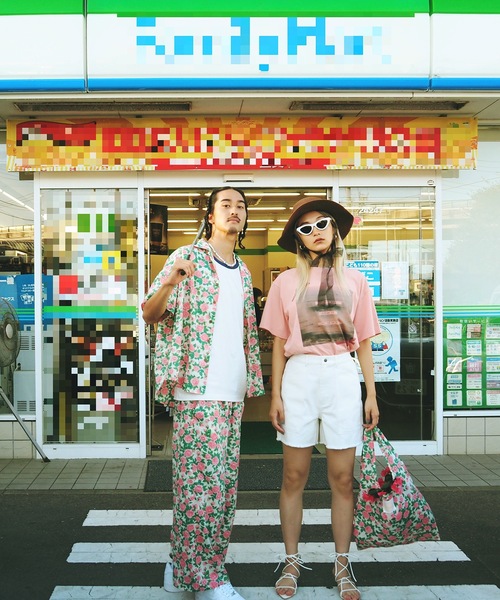 Ocean Pacific（オーシャンパシフィック）の「【OceanPacific×Sandy mag】ユニセックス 50thコラボTシャツ（Tシャツ/カットソー・レディース・ホワイト/チャコールグレー/ピンク・MEDIUM/LARGE/X-LARGE）」の7枚目の写真